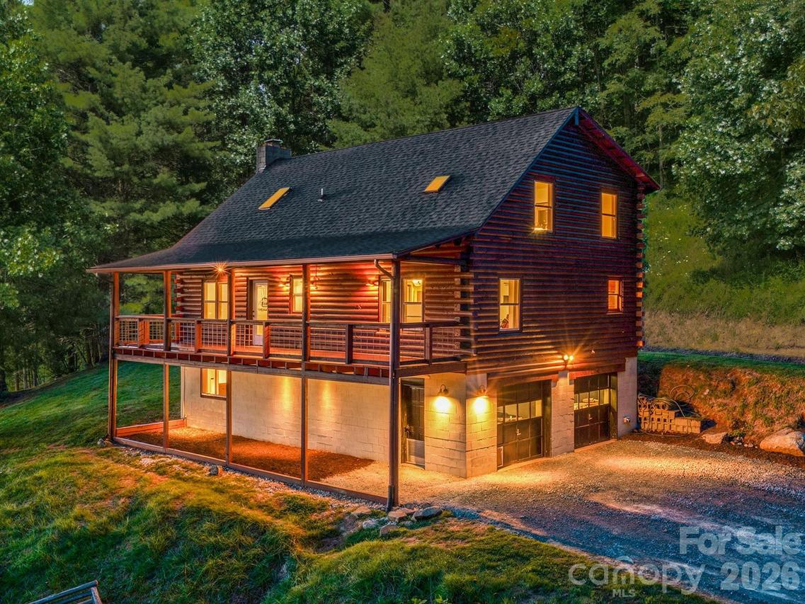 262 Gibson Branch Rd., Clyde, NC 28721
