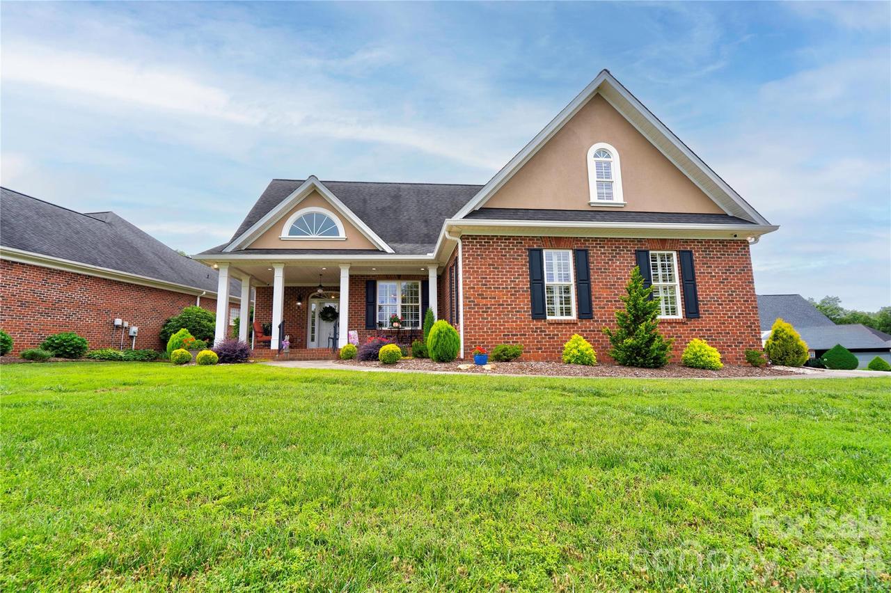 121 Blakemore Dr., Shelby, NC 28152