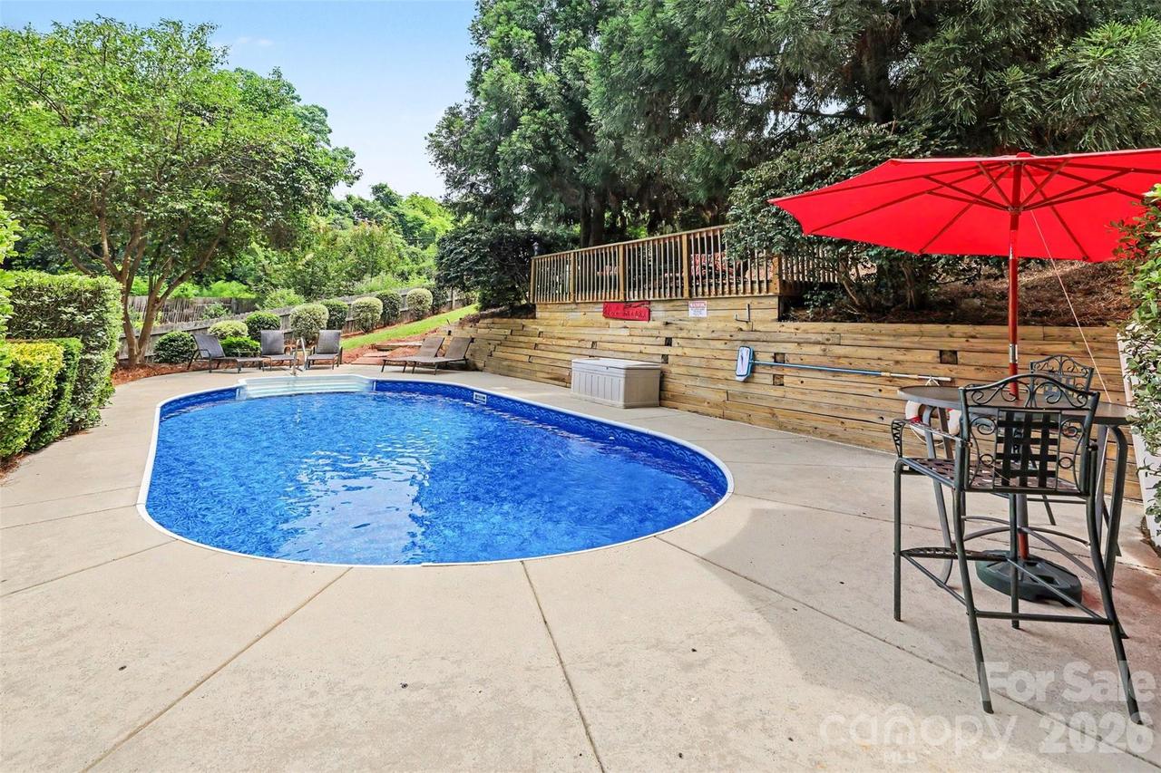 2001 Wood Dale Ter., Charlotte, NC 28203