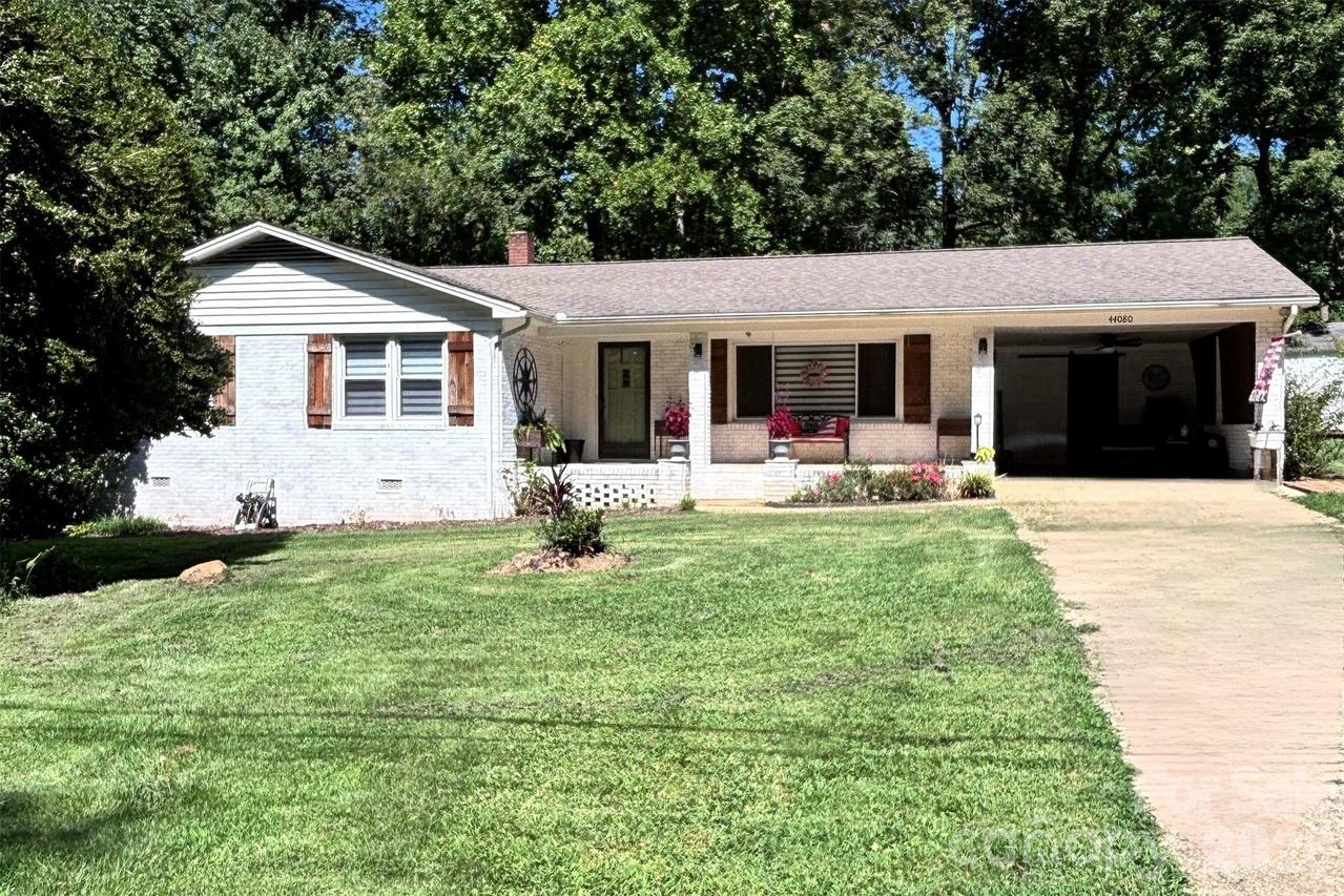44080 Woodhurst Rd. #26, New London, NC 28127