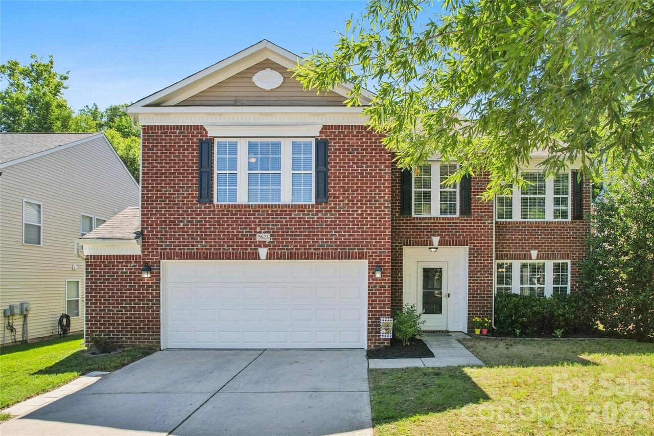 5623 Hammermill Dr., Harrisburg, NC 28075
