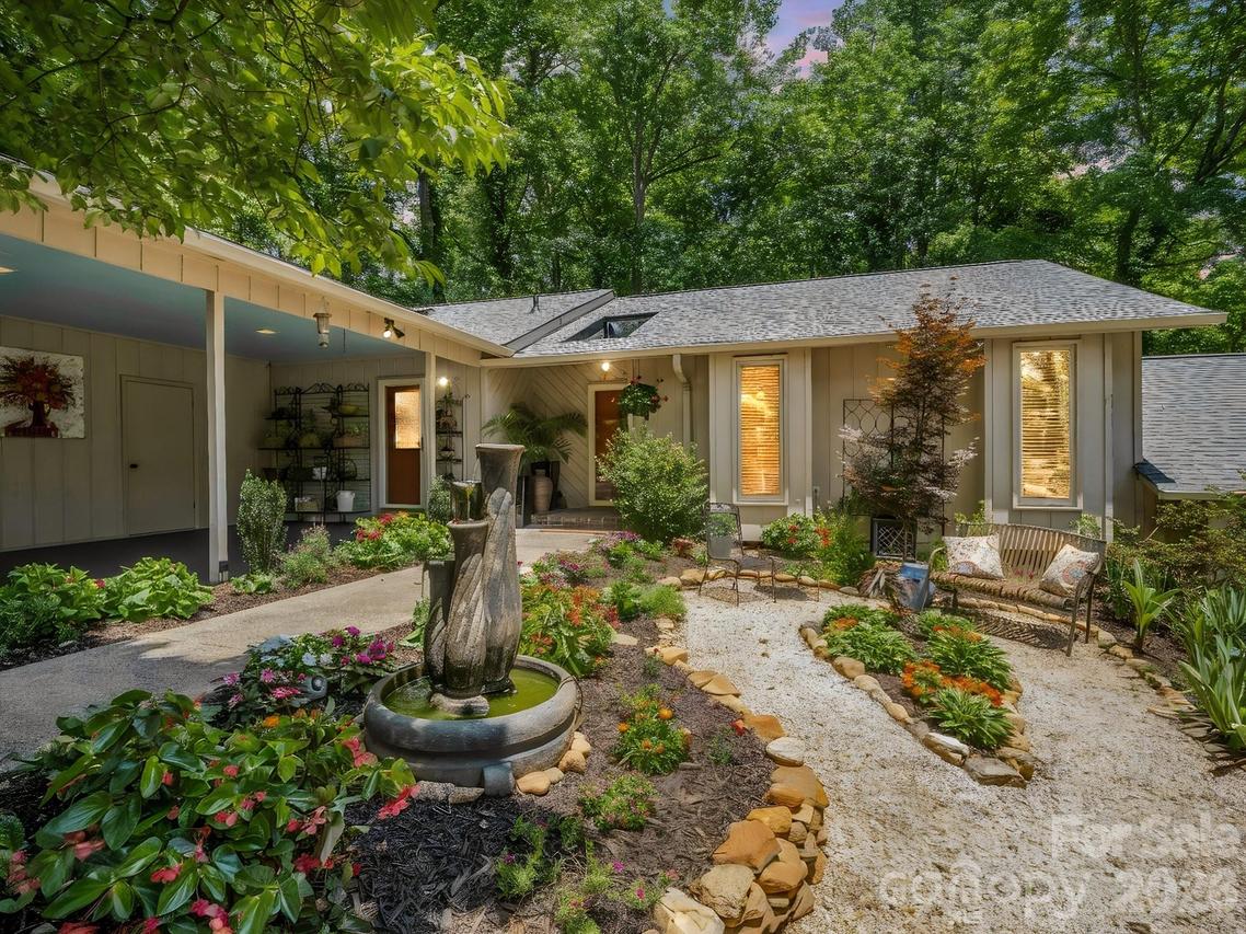 154 Fairlane Rd., Columbus, NC 28722