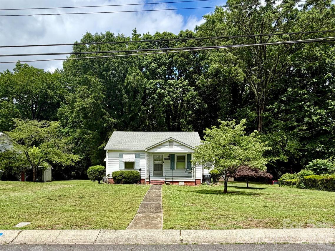 5057 Erickson Rd., Charlotte, NC 28208