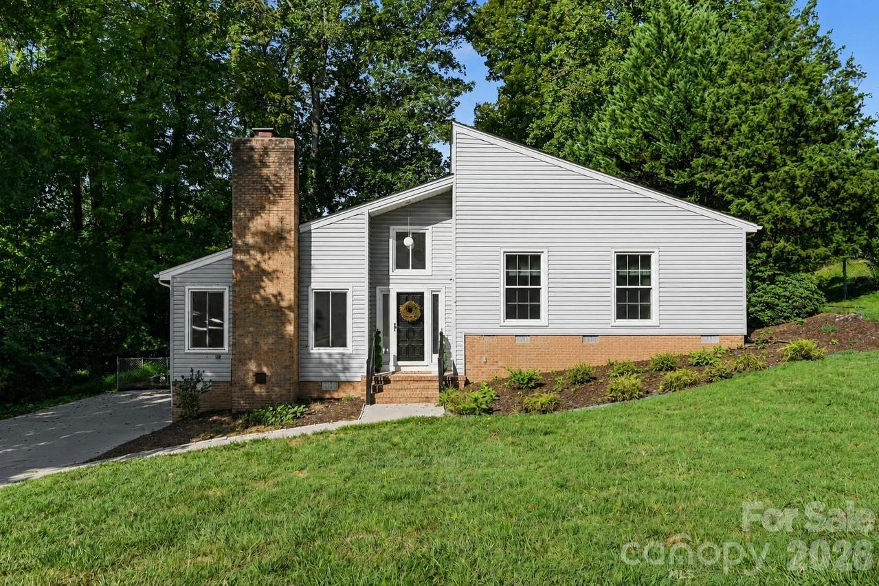 7944 Pawtuckett Rd., Charlotte, NC 28214