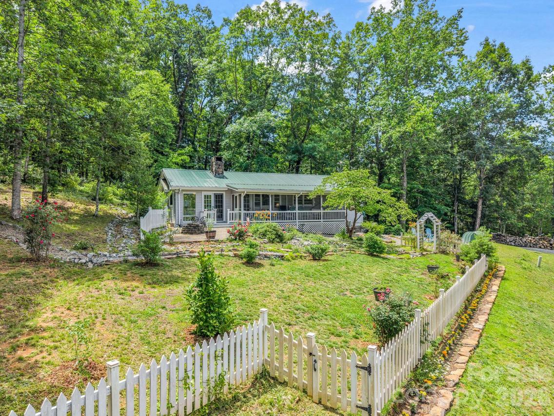 263 O Messersmith Rd., Lake Lure, NC 28746