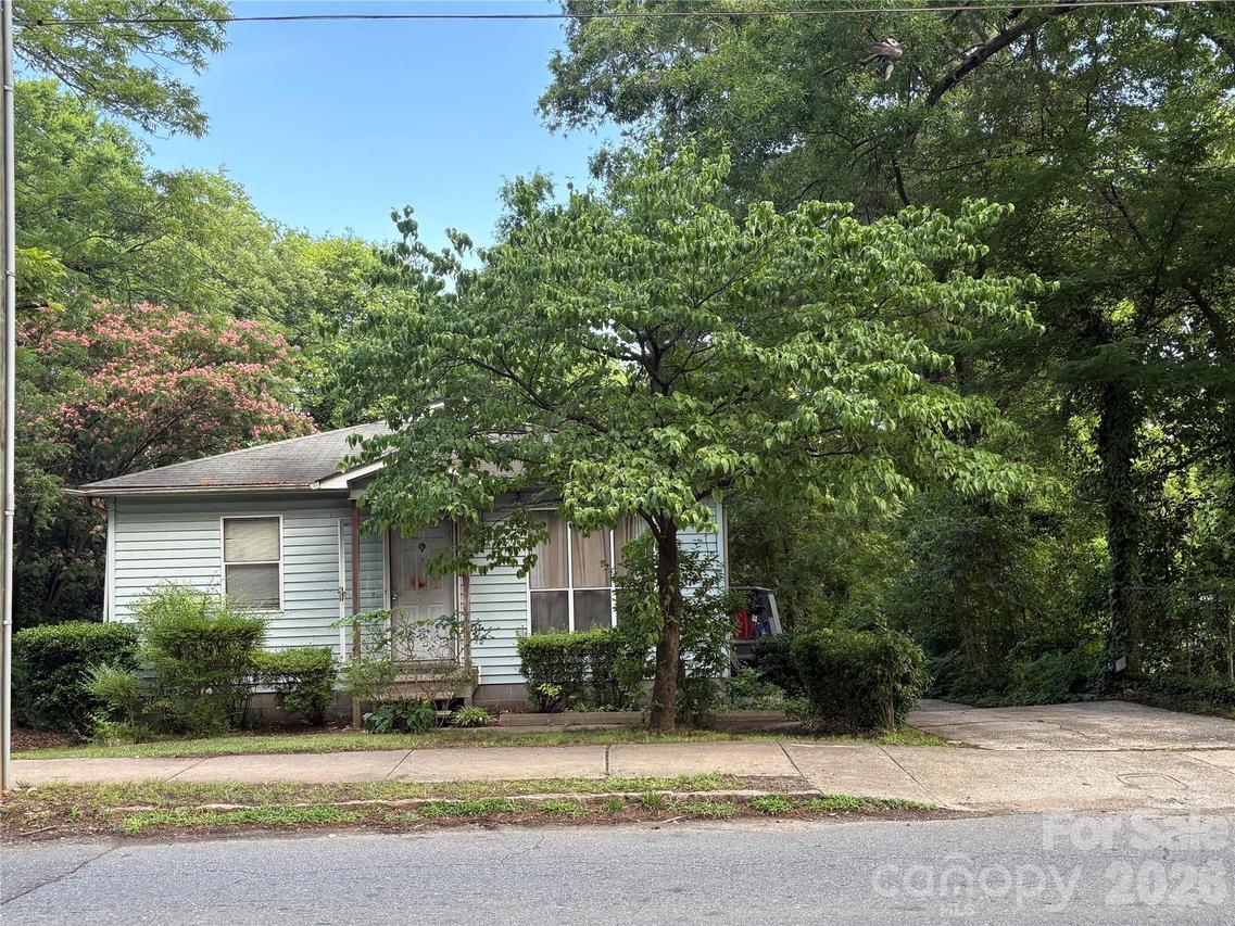 1304 N Davidson St., Charlotte, NC 28206