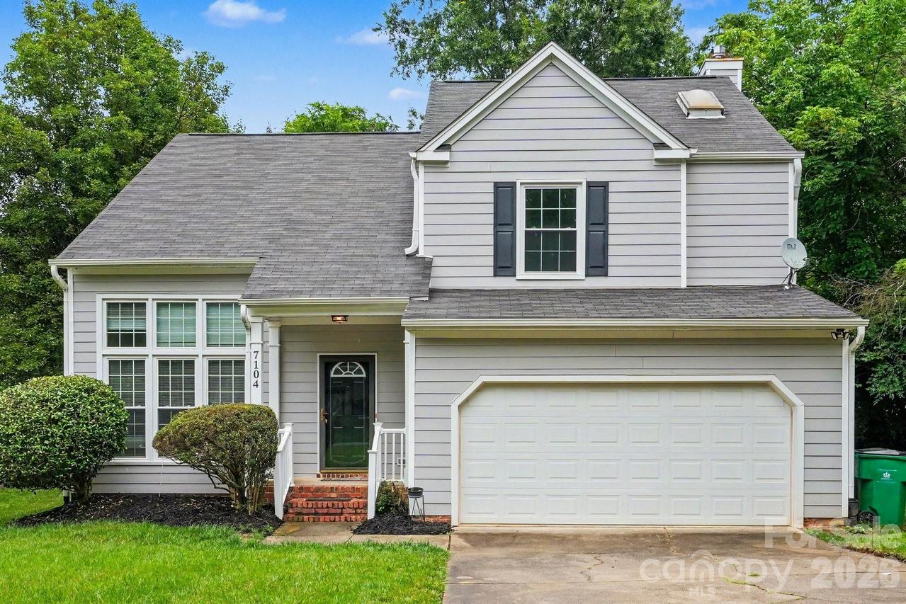 7104 Kinsmore Ln., Charlotte, NC 28269