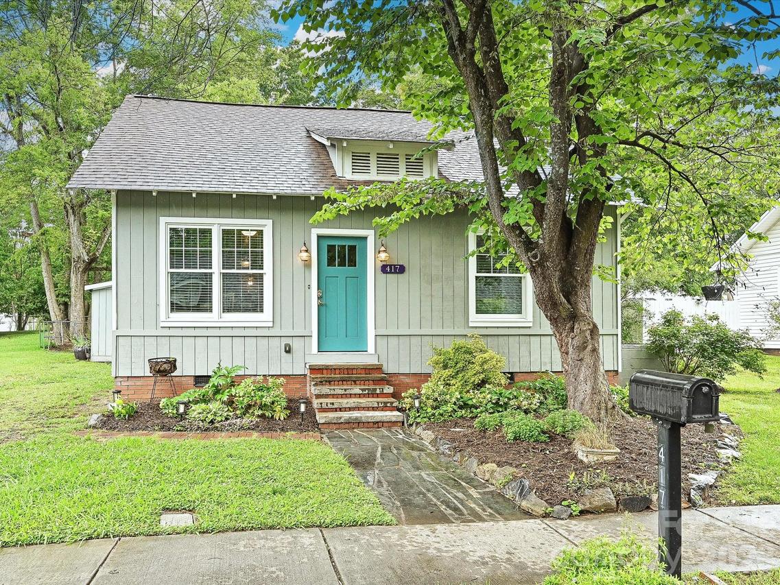 417 Fisher St., Pineville, NC 28134