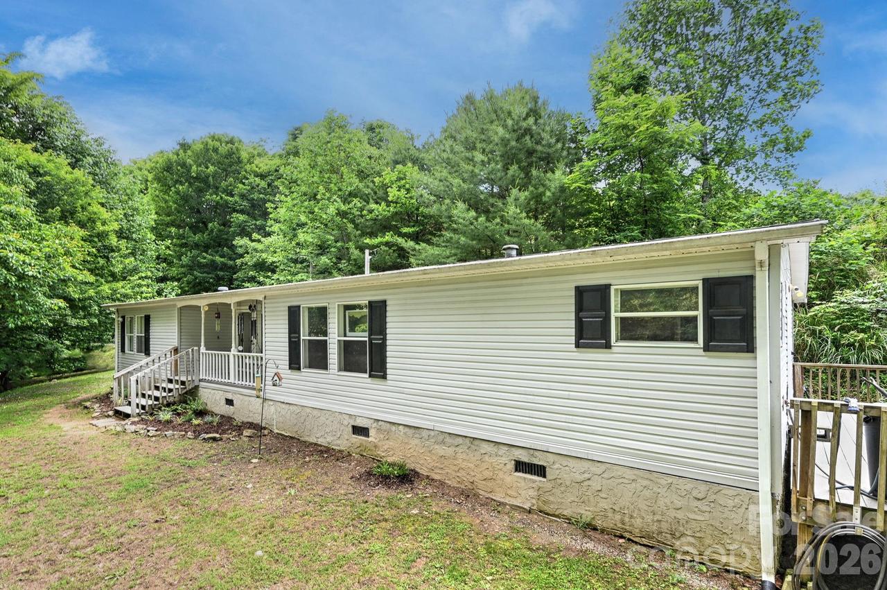 560 Morgan Branch Rd., Marshall, NC 28753