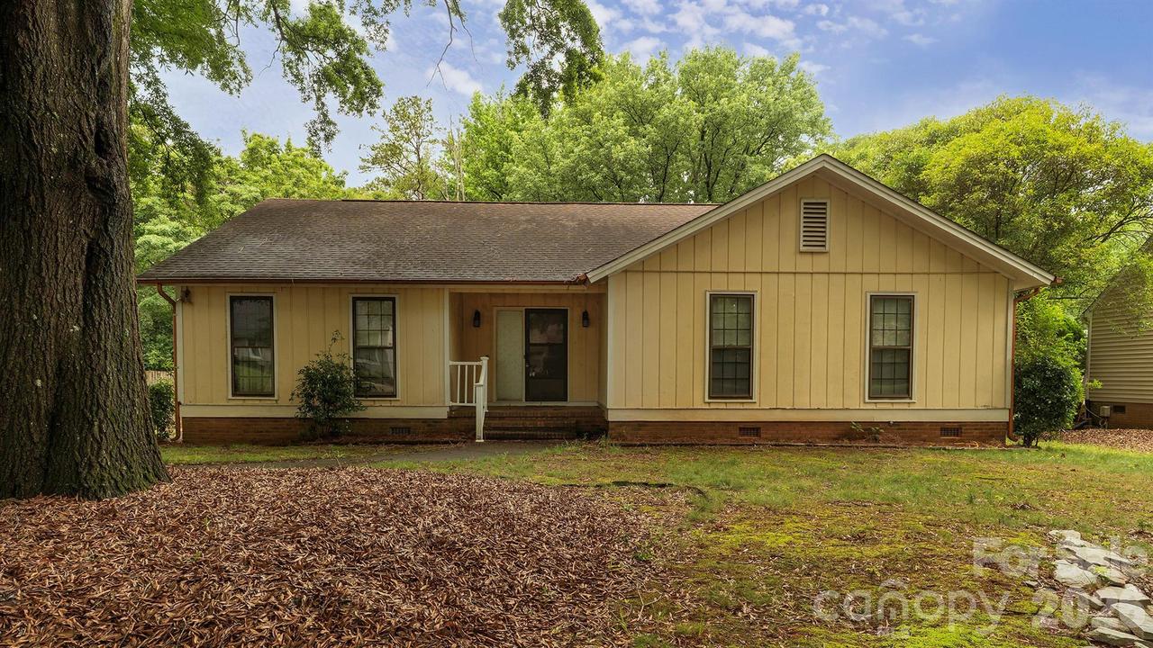 1141 Cameo Ct., Charlotte, NC 28270