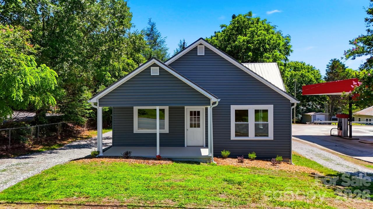 1303 S Sterling St., Morganton, NC 28655