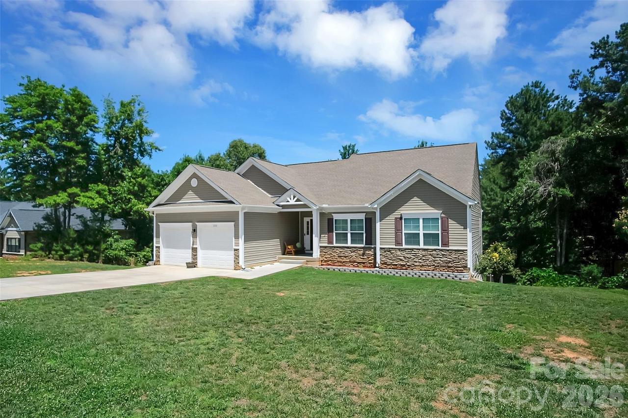 122 Windstone Dr., Troutman, NC 28166