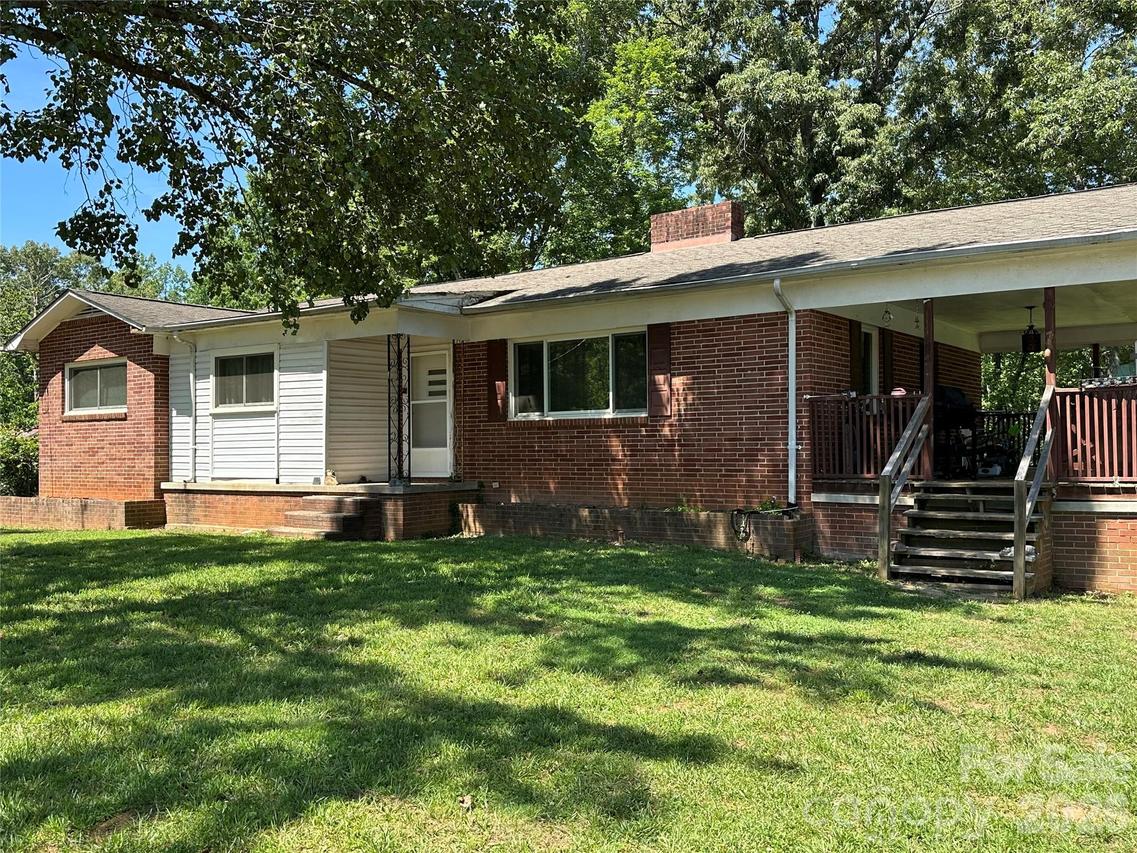 2939 Links Dr., Granite Falls, NC 28630