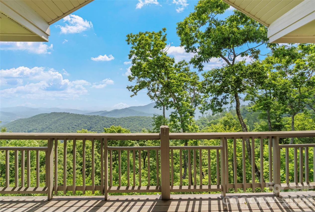 115 Stoney Falls Loop #D1, Burnsville, NC 28714
