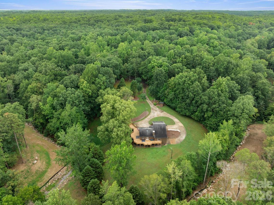 214 Fallingwood Cir., Gastonia, NC 28056