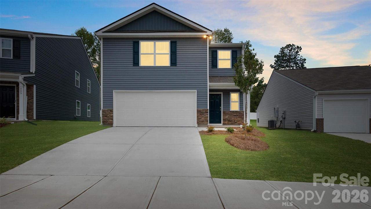 34 Caroline Valley Ln., Hendersonville, NC 28792