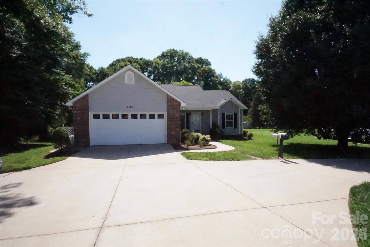 3795 River Rd. #15, Hickory, NC 28602