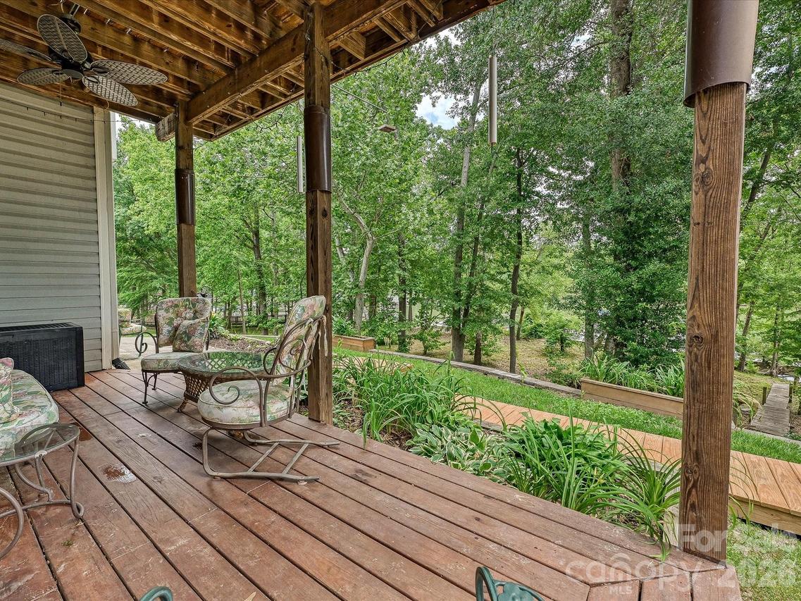 152 Lighthouse Rd., Mount Holly, NC 28120