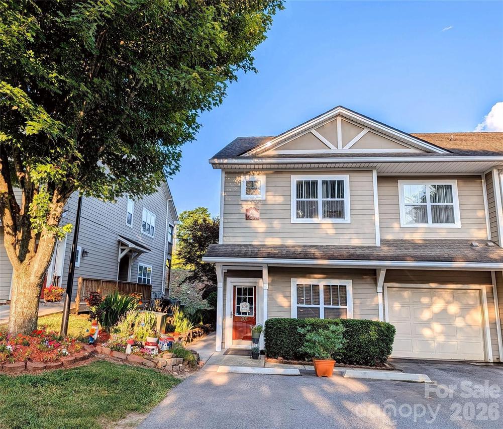 65 Foxden Dr. #201, Fletcher, NC 28732