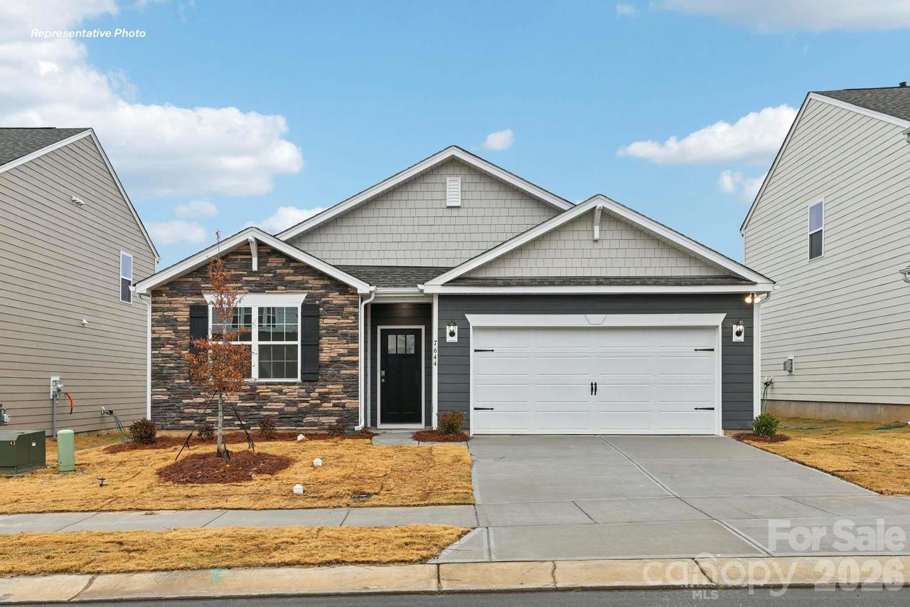 115 Waterfall Valley Way, Mooresville, NC 28117