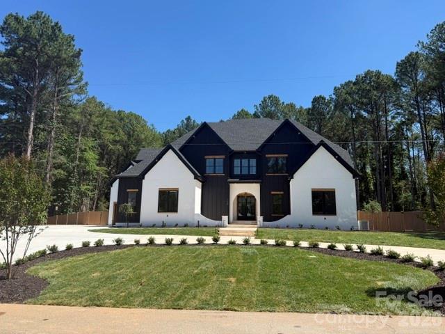 196 Washam Rd., Mooresville, NC 28117