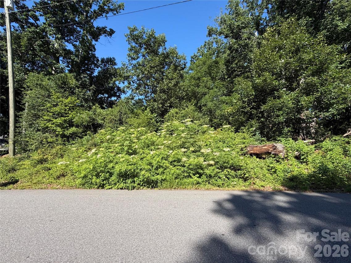 4001 Brookwood Rd., Charlotte, NC 28215