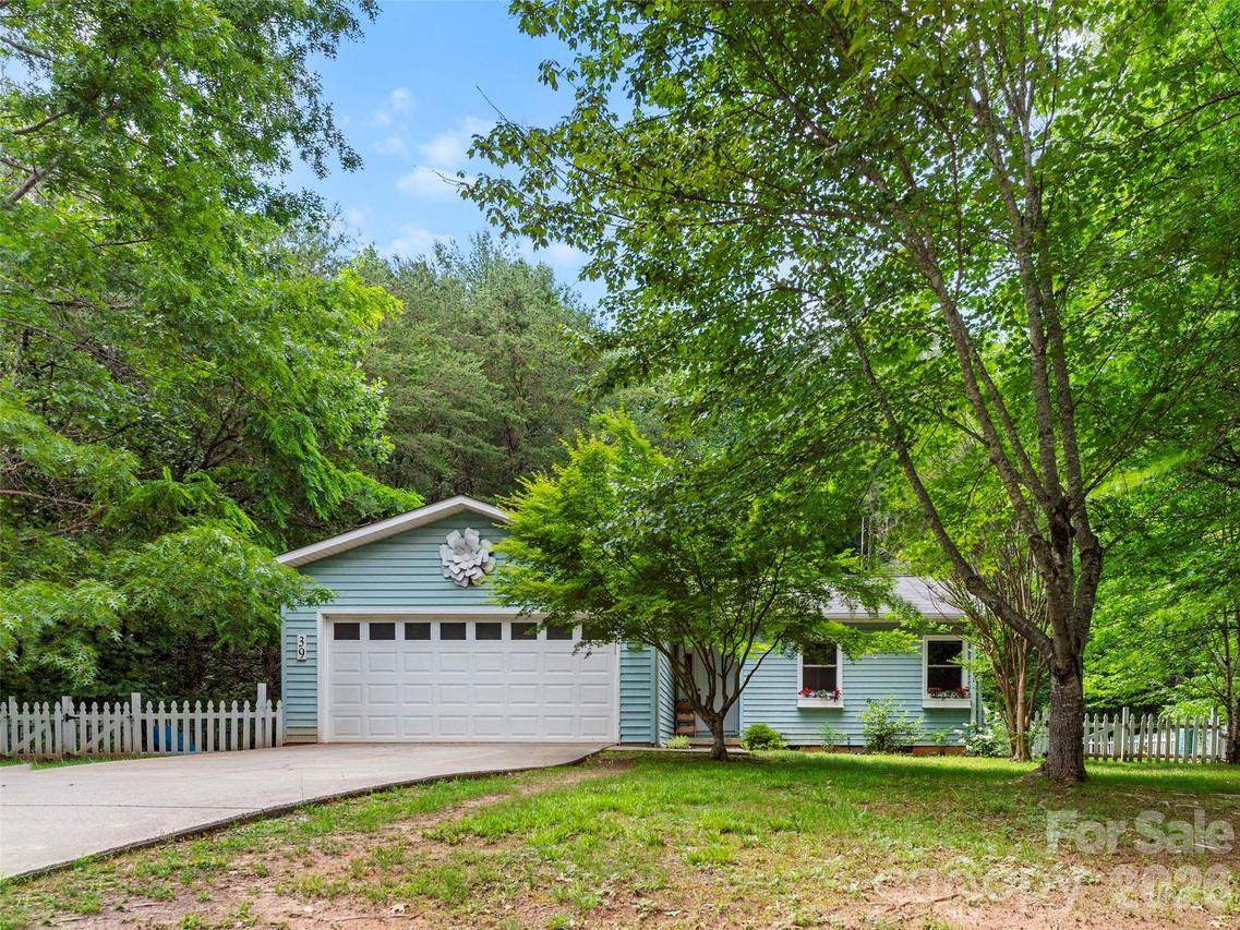 39 Rocking Porch Ln., Asheville, NC 28805