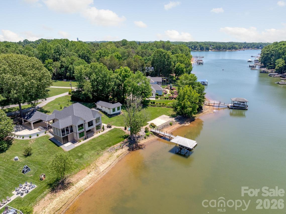 445 Sundown Rd., Mooresville, NC 28117