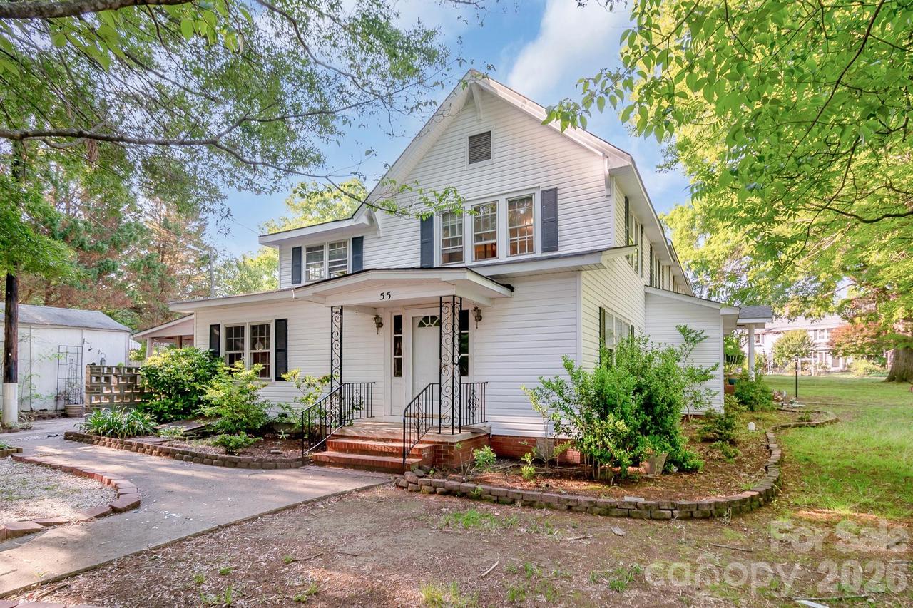 55 Maple St., Badin, NC 28009