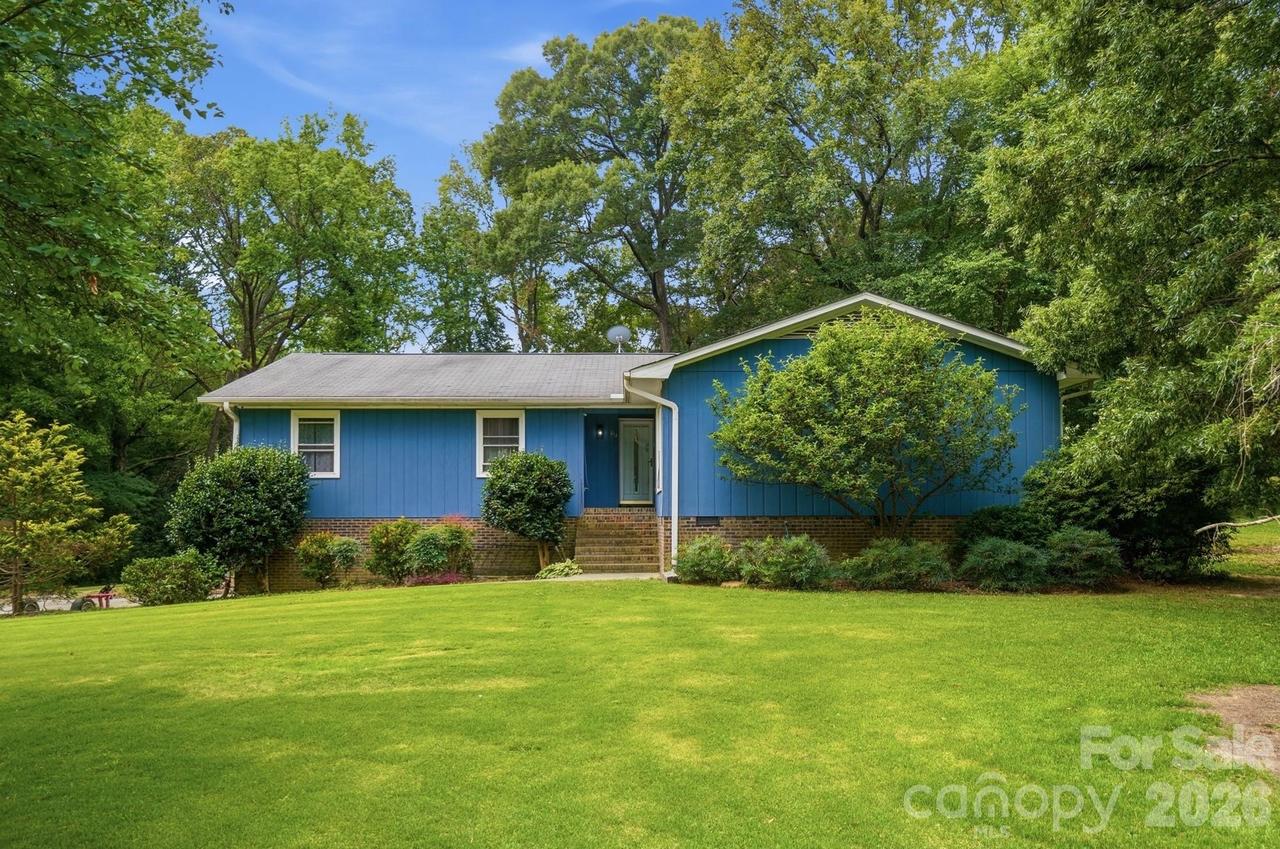 214 Griffin Ln., Marshville, NC 28103