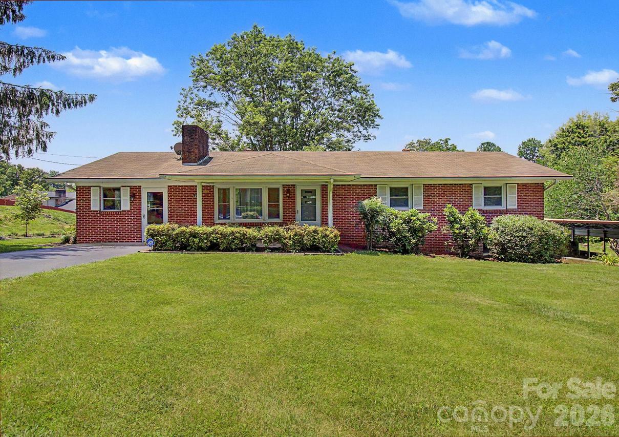 12 Webster St., Weaverville, NC 28787