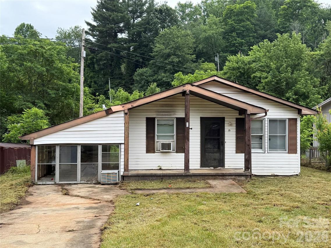 23 Meteor Ct., Waynesville, NC 28786