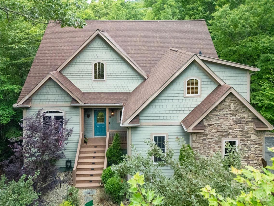 72 Tludatsi Ct., Brevard, NC 28712