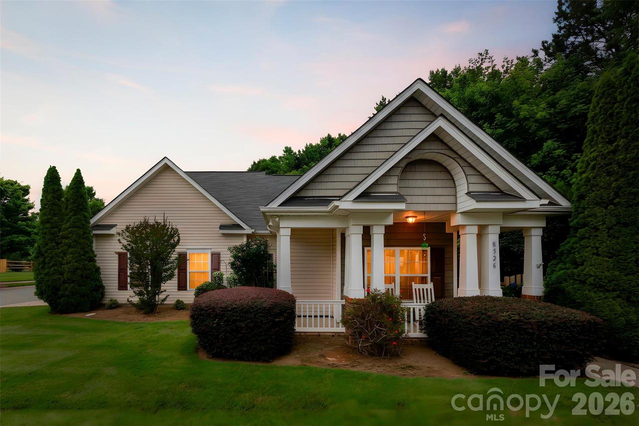 8526 Summer Serenade Dr., Huntersville, NC 28078
