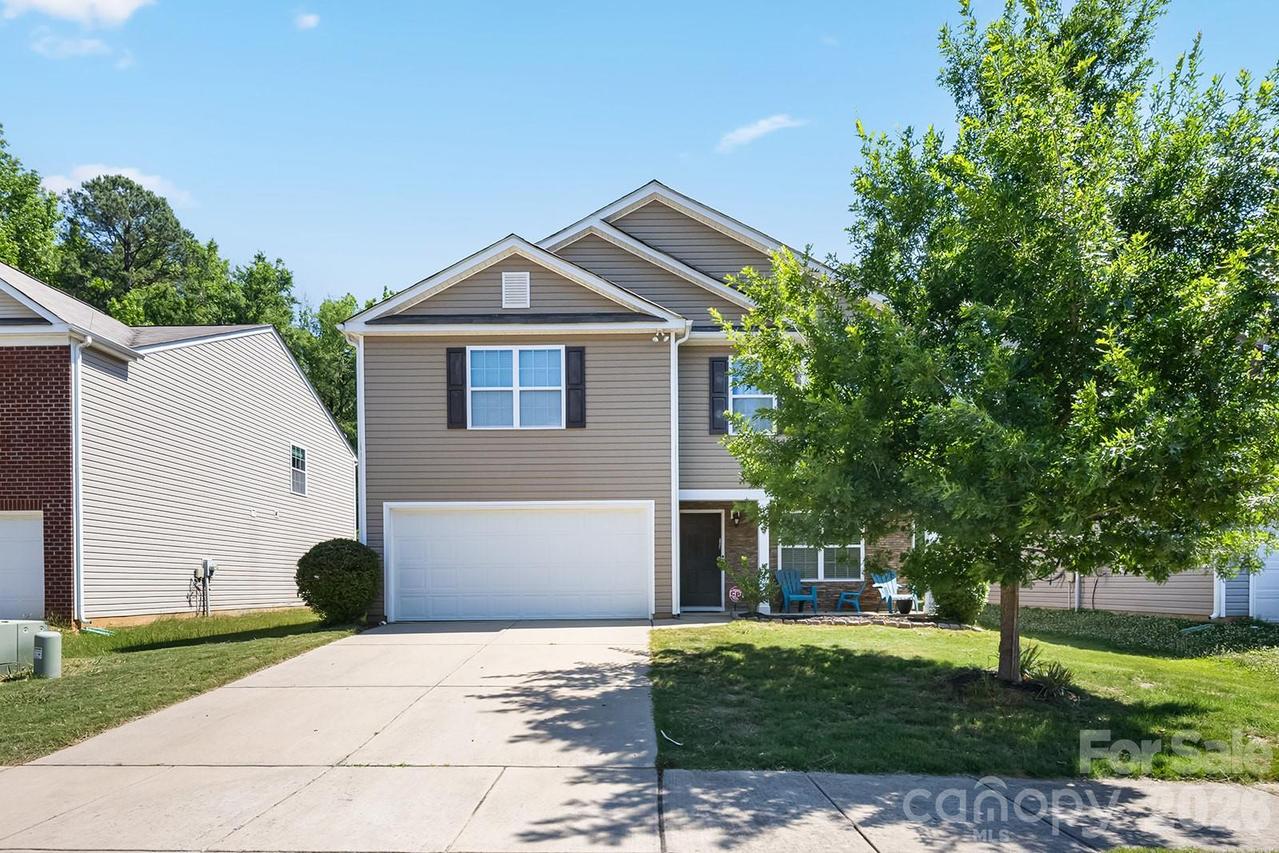 5329 Park Brook Dr., Charlotte, NC 28269