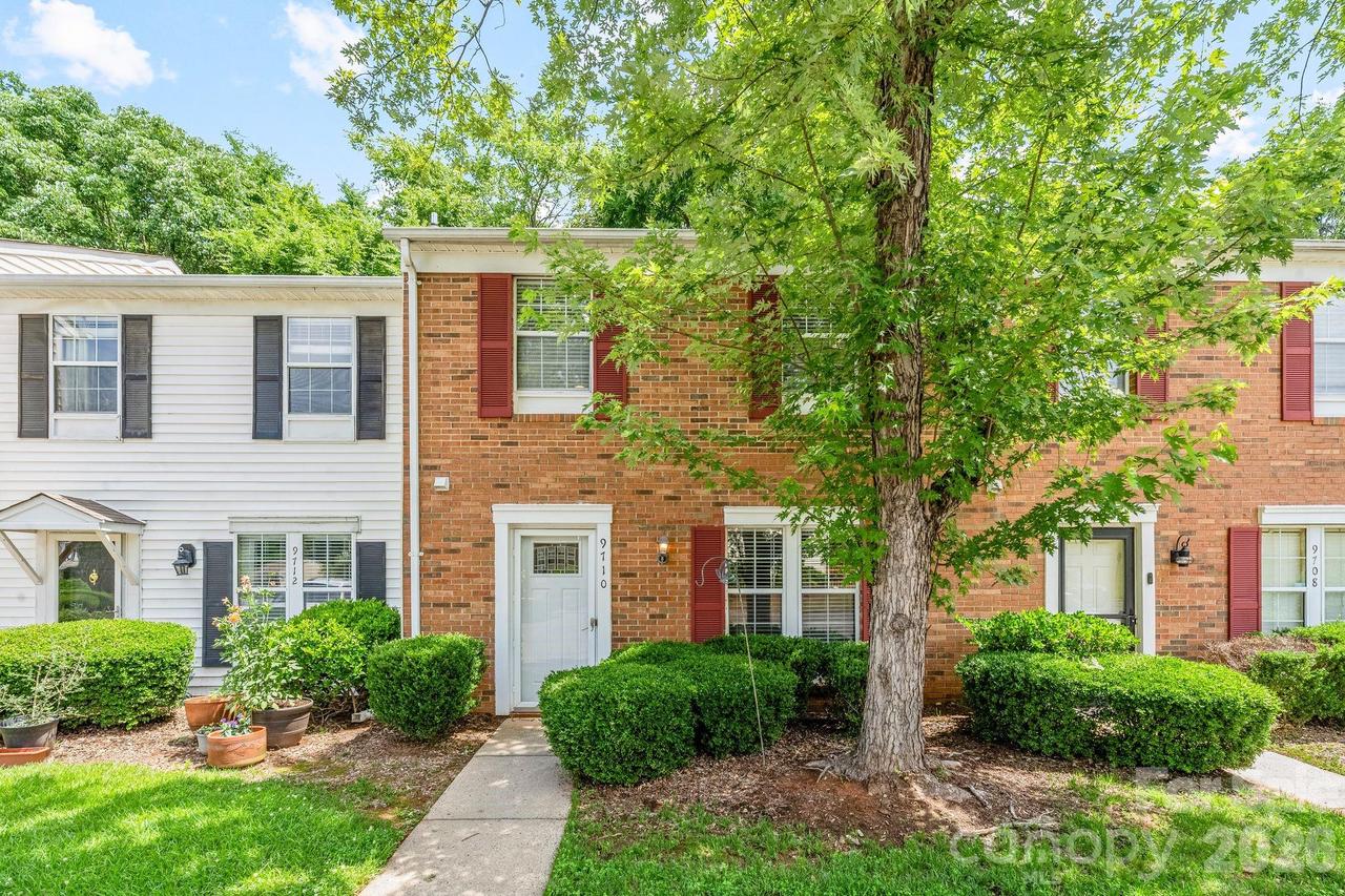 9710 Old Gate Dr., Matthews, NC 28105