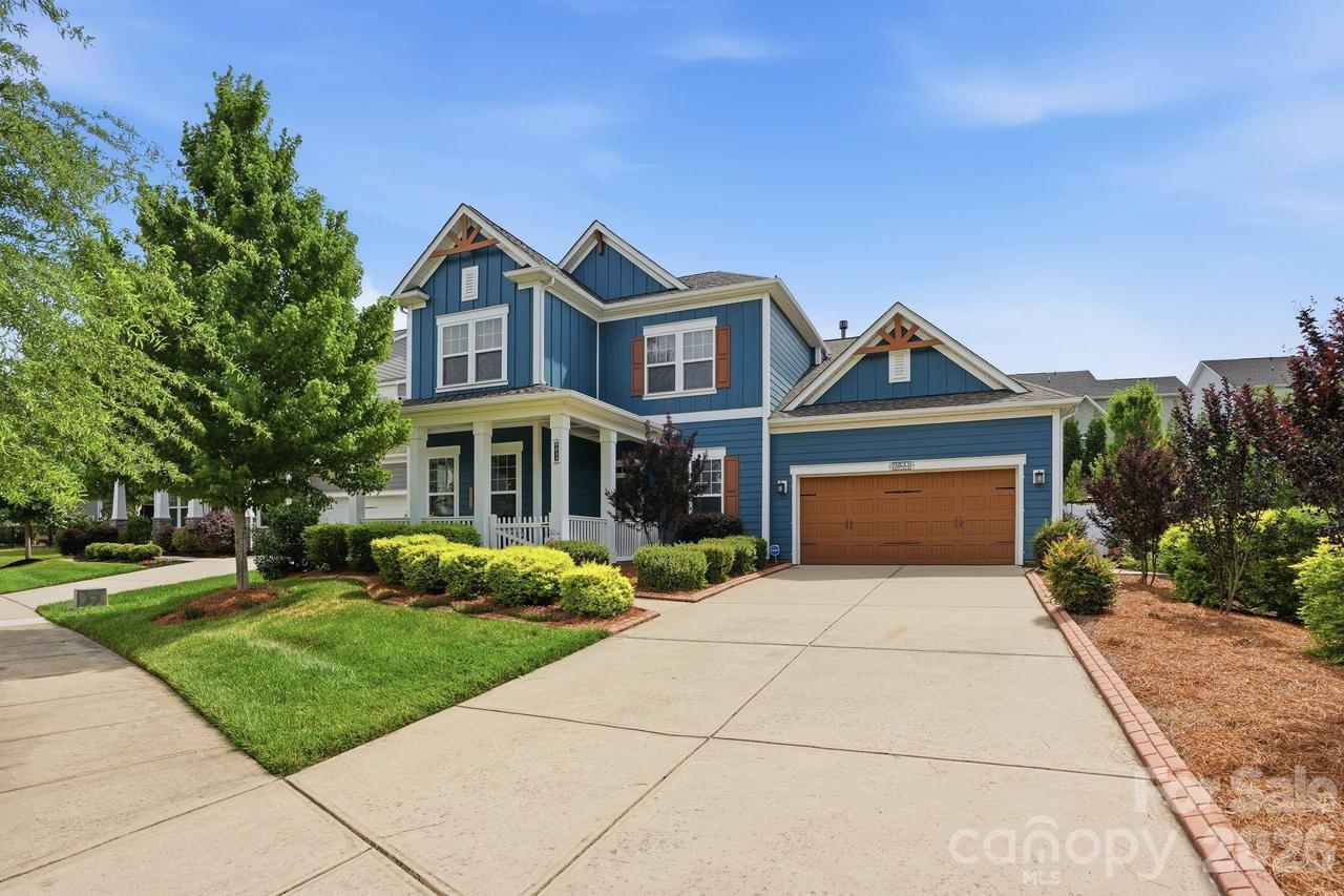 9833 Andres Duany Dr., Huntersville, NC 28078