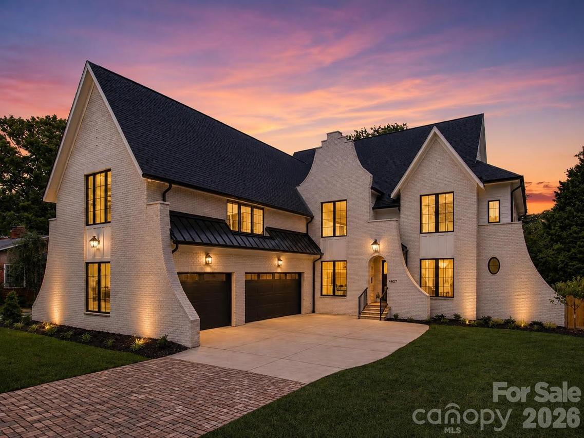 4627 Water Oak Rd., Charlotte, NC 28211