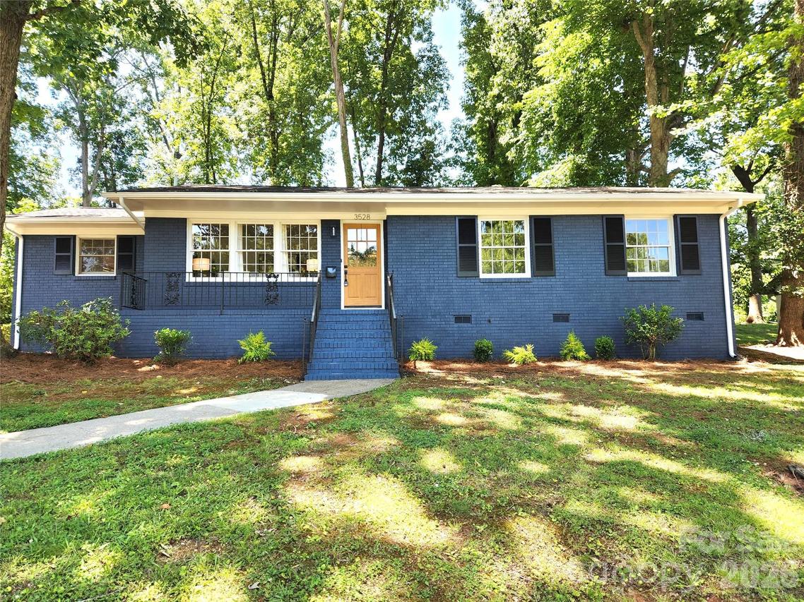 3528 Enfield Rd., Charlotte, NC 28205
