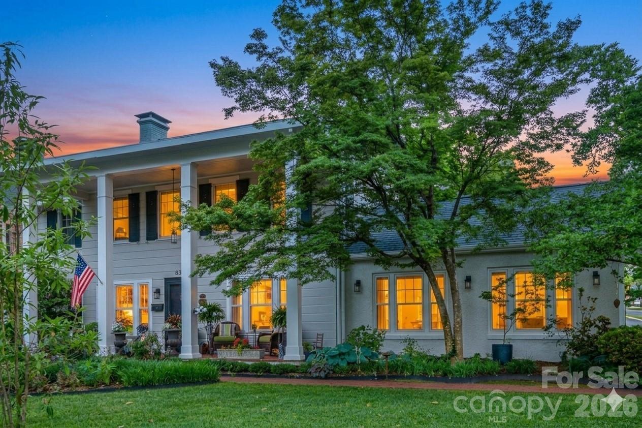 832 4th Ave., Hendersonville, NC 28739