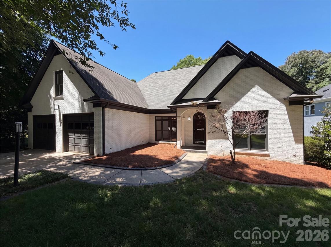 5309 Lancelot Dr., Charlotte, NC 28270