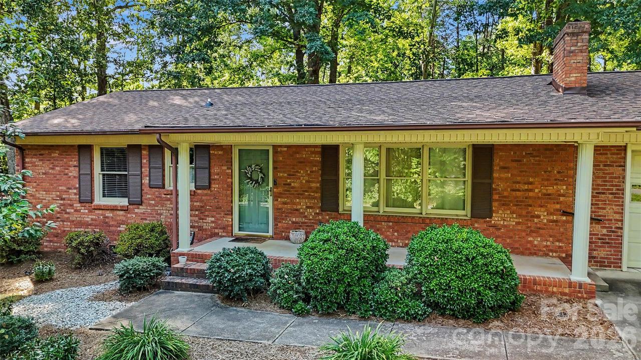 213 Bostian Lake Rd., Statesville, NC 28677