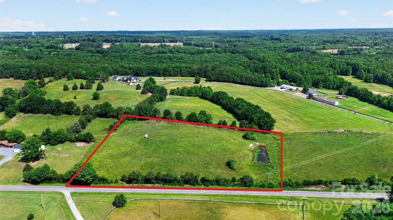 12523 Oak Grove Rd., Stanfield, NC 28163