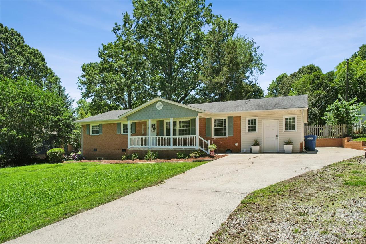 8420 Wilson Woods Dr., Mint Hill, NC 28227