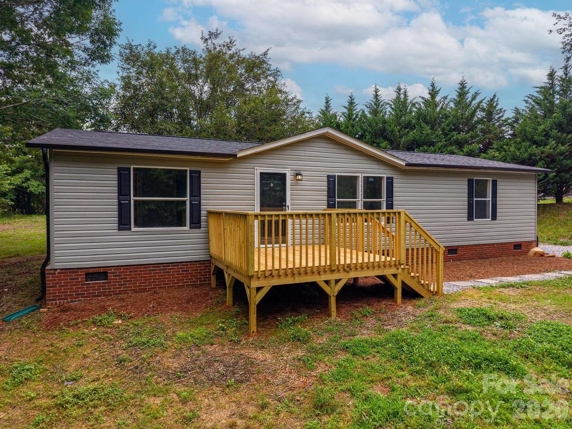 3462 Eaker Rd., Cherryville, NC 28021