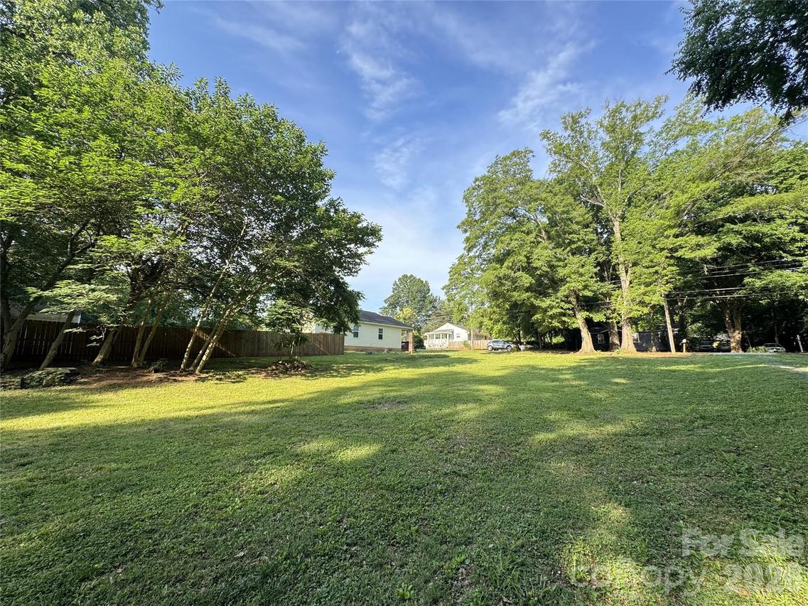 3035 Ross Ave., Charlotte, NC 28208