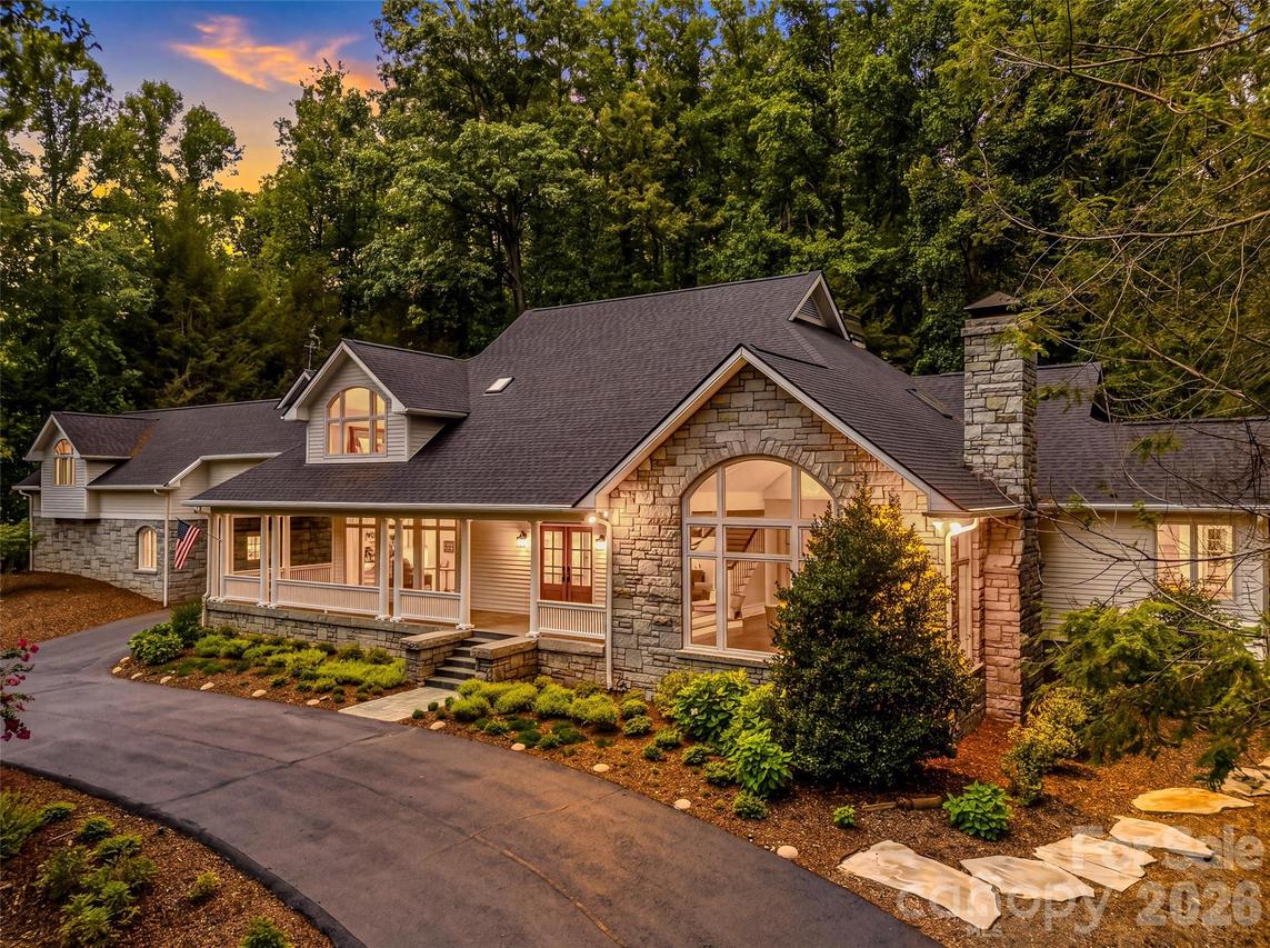 4 Cedar Hill Dr., Asheville, NC 28803
