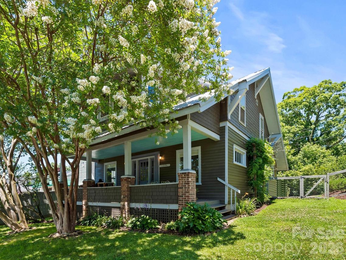 102 Courtland Ave., Asheville, NC 28801