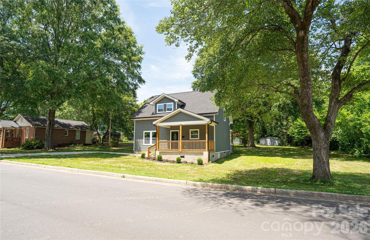209 East Dixon St., Lincolnton, NC 28092