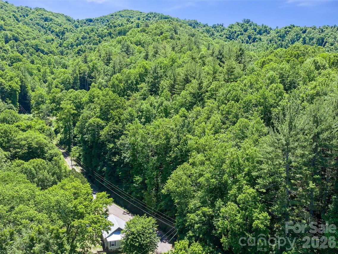 Moody Mountain Rd., Burnsville, NC 28714